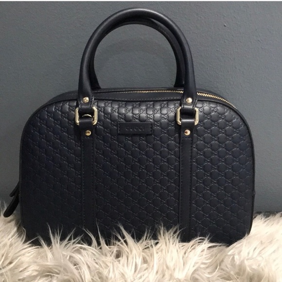 Gucci Handbags - Gucci satchel